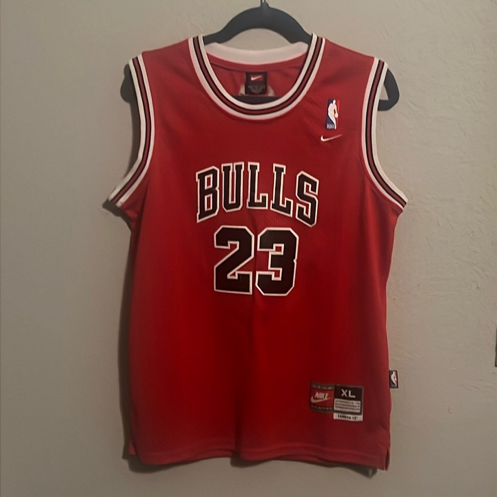 Youth XL Nike Micheal Jordan Bulls Jersey
